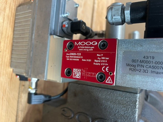Moog Doppelpumpe RKP80/RKP63 für Engel