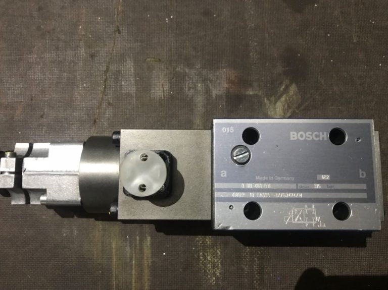 Bosch Regelventil 4 WRP 10 für ENGEL Spritzgießmaschinen